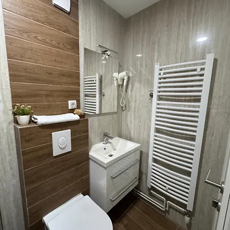 Hotel Turist 98 3*